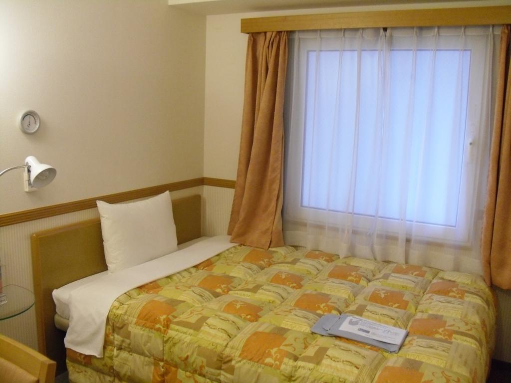 Toyoko Inn Okinawa Ishigaki-Jima Ishigaki  Екстер'єр фото